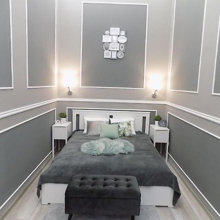A10 Alkotmany B Apartment Budapest Luaran gambar