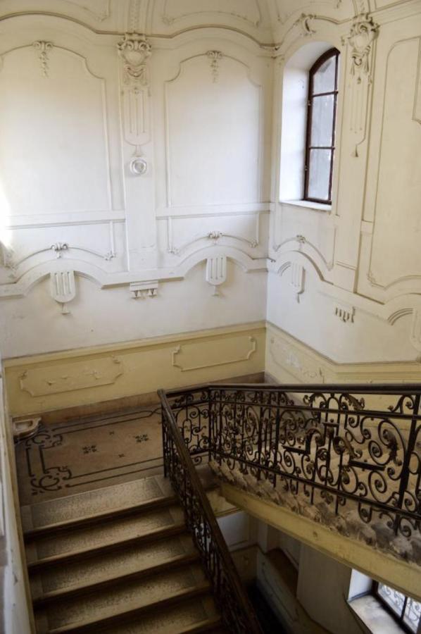 A10 Alkotmany B Apartment Budapest Luaran gambar